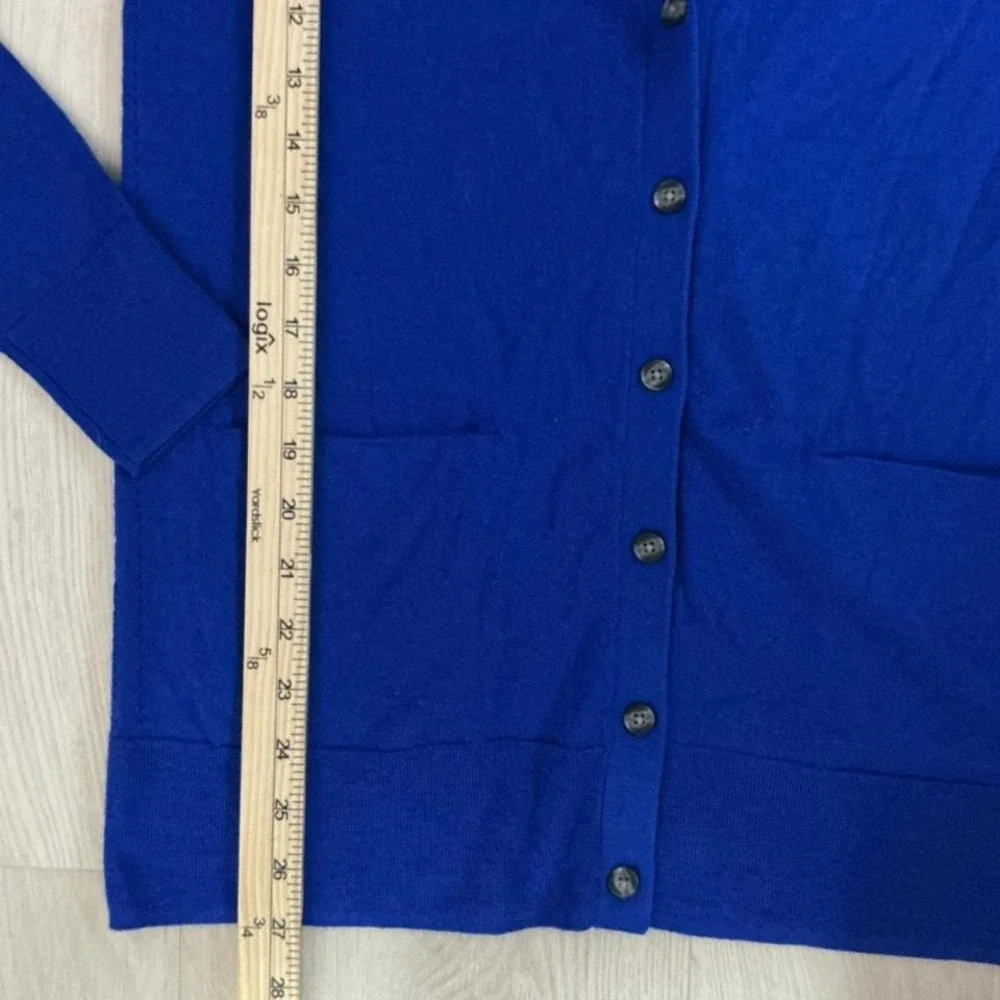 Banana Republic Merino Wool Cardigan Sweater Blue‎ V Neck Button Up Pockets